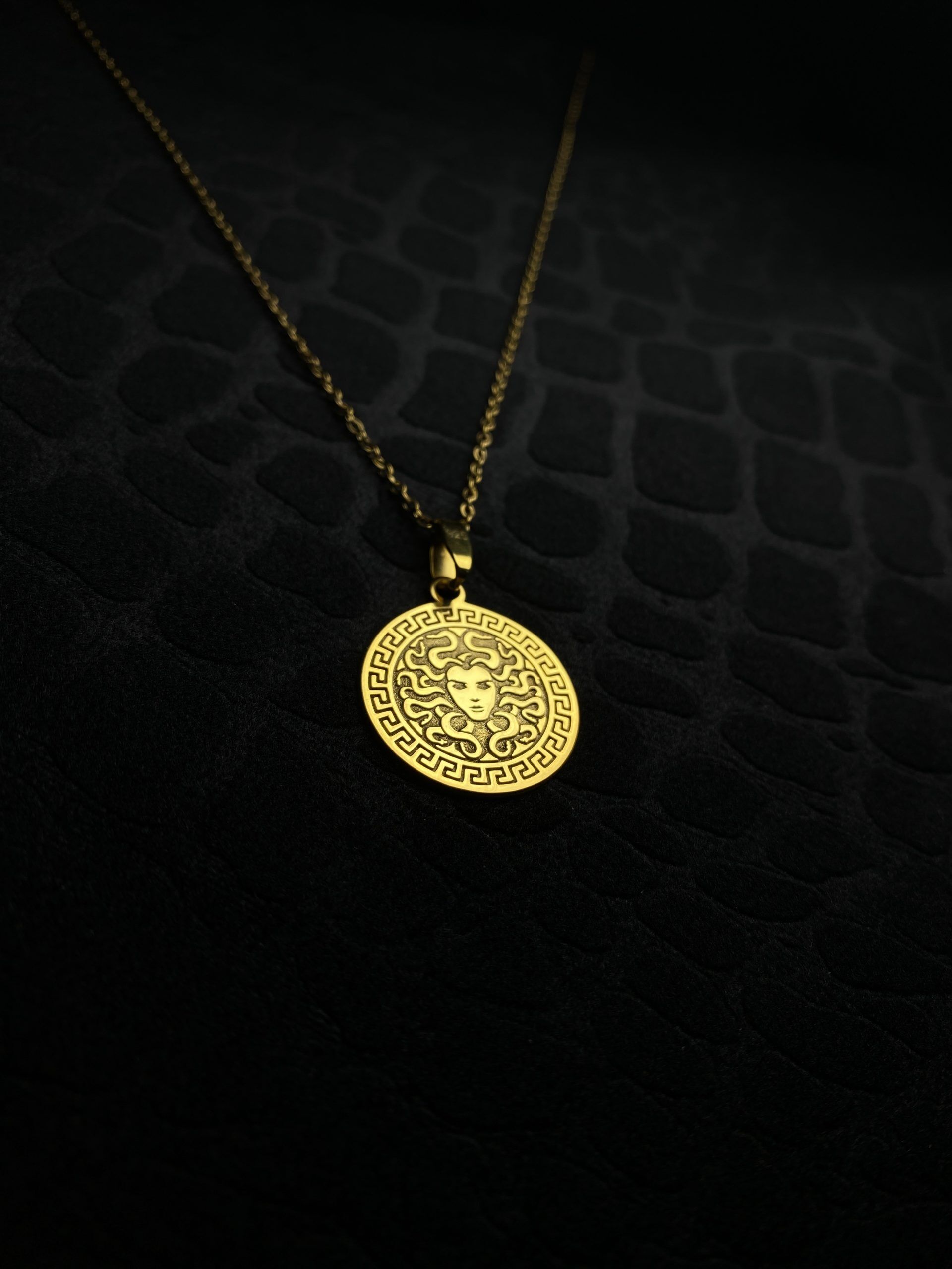 Medusa Kolye - Görsel 3